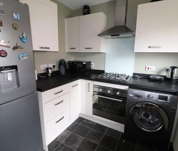 4 bedroom terraced house to rent - Photo 2