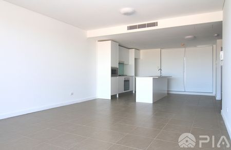 Centre of Parramatta, Modern Apartment, Awesome Specs! - Photo 2