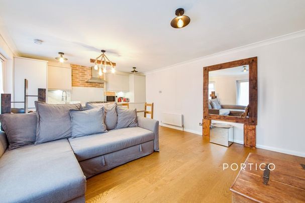 2 bedroom flat to rent - Photo 1