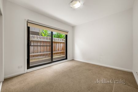 4/321 Orrong Rd, St Kilda East - Photo 2