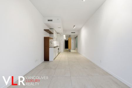 Loft in Downtown Vancouver, BC - Photo 4