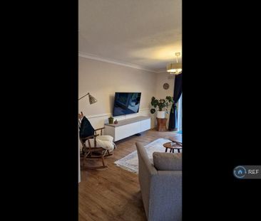 2 bedroom end of terrace house to rent - Photo 1
