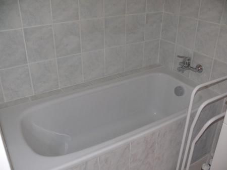 Location Appartement 3 pièces 65m² VILLENEUVE DE BERG 07170 - Photo 3