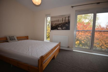 4 bedroom townhouse to rent - Photo 5