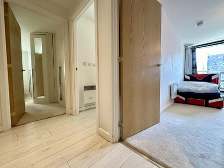 2 bedroom flat to rent - Photo 4