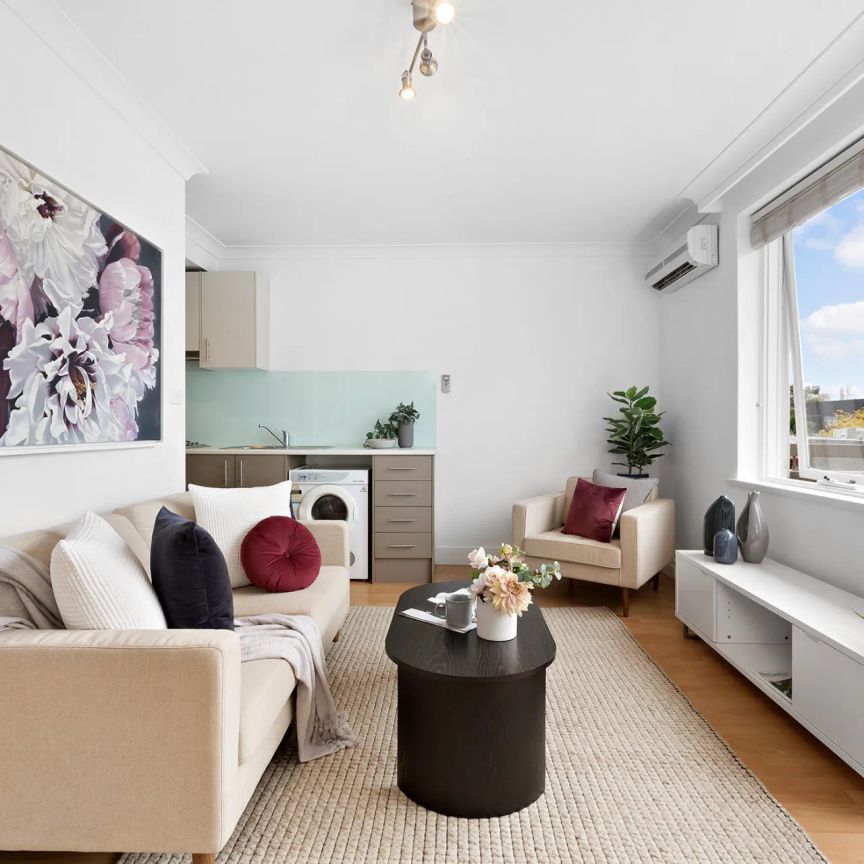 North Facing Gem with City Views! - Photo 1