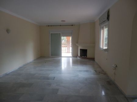 Detached Villa in Artola - Photo 2