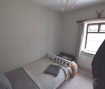 2 Bedroom Terraced To Let - Photo 4