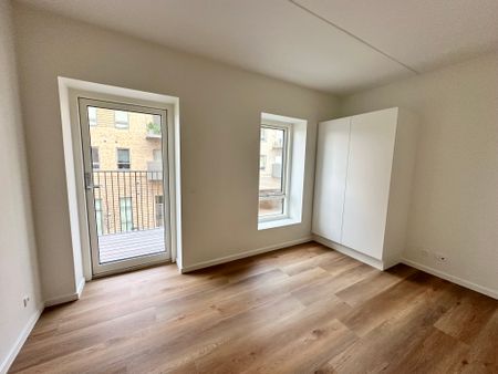 Delevenlig 3-værelses lejlighed i Nørresundby med altan - Photo 4