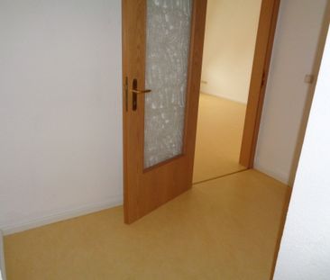 IDEAL - ***Dachgeschosswohnung mit Außenstellplatz*** - Photo 3