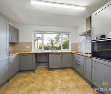 2 bedroom detached bungalow to rent - Photo 4