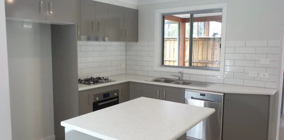 Modern Town House - Photo 2