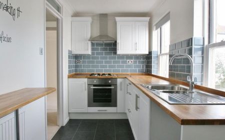 1 bedroom flat to rent - Photo 4