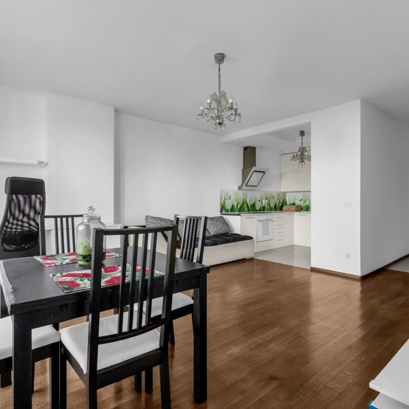 Metro /Wola / Parking - Photo 1