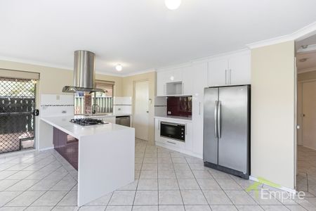 4x2 Family Home in the Heart of Melville - Photo 2