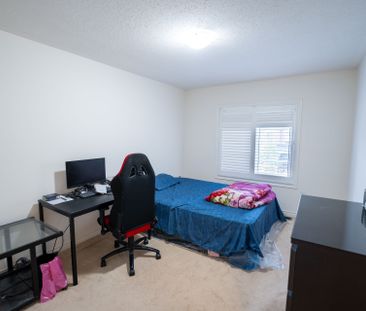 For Lease - 1528 Chretien Street, Milton, Ontario - Photo 1