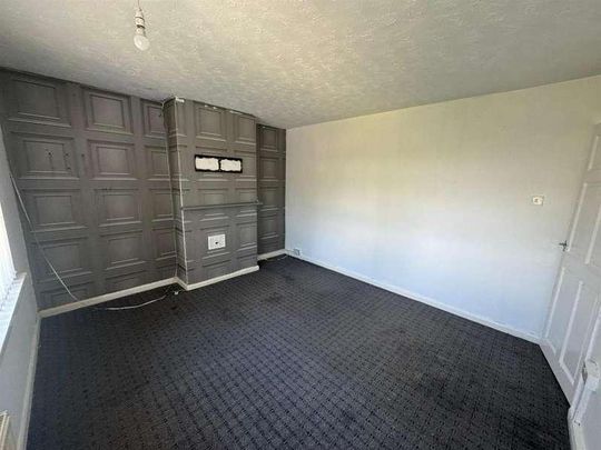 Roundwood Avenue, Bradford, BD10 - Photo 1