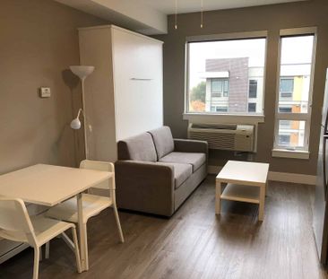 Avail. May.1st: Top Floor – Studio, Cambridge House - Photo 1