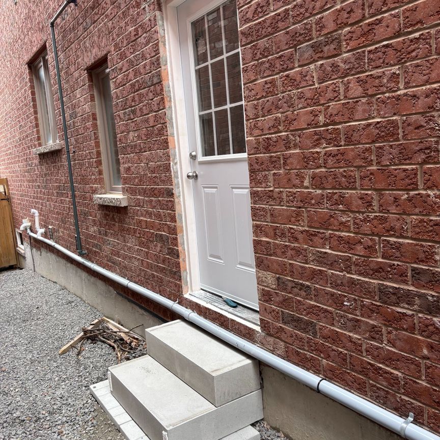 For Lease - 31 Beaverdams Drive Unit# Basement, Whitby, Ontario - Photo 1