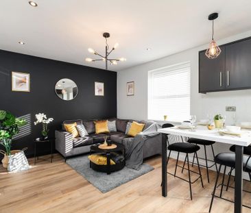 1 bedroom in a house share to rent - Photo 2