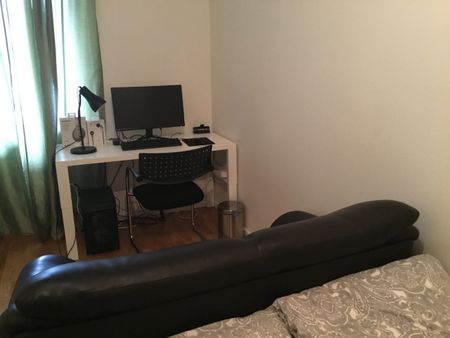 Inneboende/möblerat rum - kort period - Foto 2