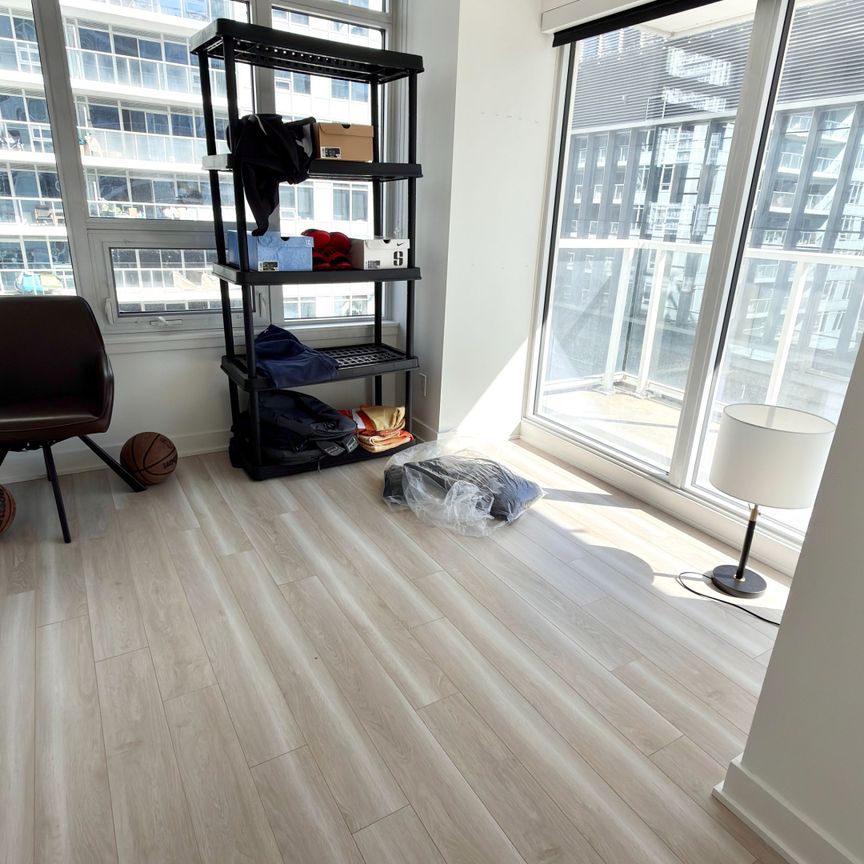 For Lease - 19 Bathurst Street Unit# 911, Toronto, Ontario - Photo 1
