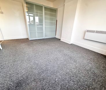 Kimberley Road, Bournemouth - Photo 5