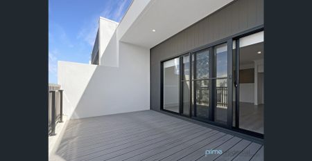 Modern double-storey home with space, style and comfort - Photo 5