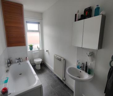 2 bedroom terraced house to rent - Photo 6