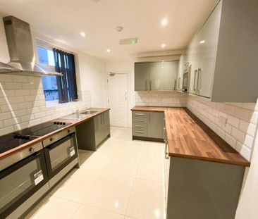 1 bedroom in a house share to rent - Photo 4