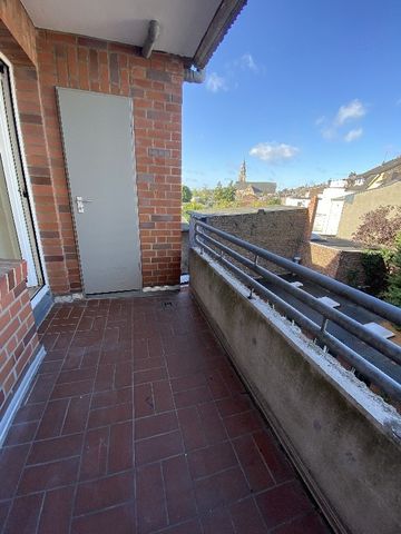 Neuss – Dreikönigenviertel, geräumige 3 Zimmerwohnung mit Balkon, stadtnah, sofort verfügbar! - Photo 2