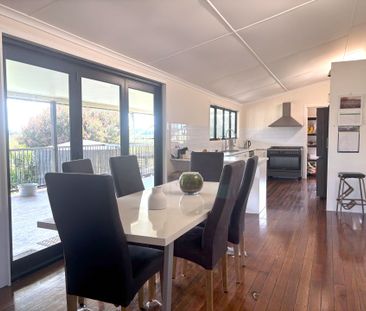 Large Family Home - Photo 2