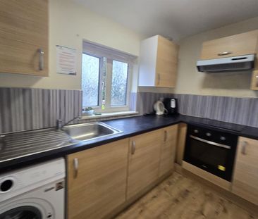 Windham Avenue, Croydon CR0, London - Photo 3