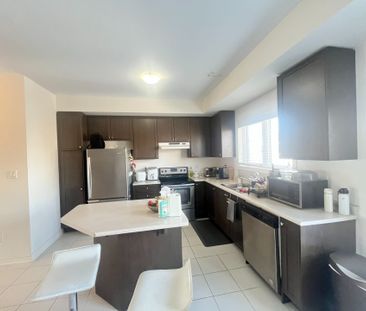 For Lease - 16 Botanical Avenue, Brampton, Ontario - Photo 6