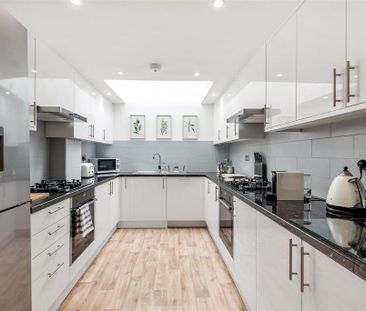 House share to rent - Photo 3