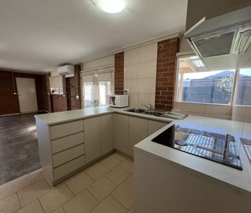 25A Kurrajong Cres, Melton South, Vic 3338 - Photo 1