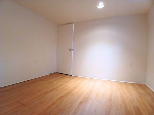 For Lease - 861 Cosburn Avenue Unit# Lower, Toronto, Ontario - Photo 1