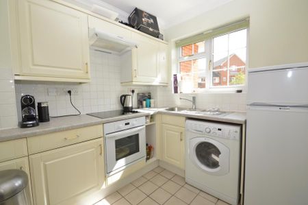 2 bedroom apartment to rent - Photo 4