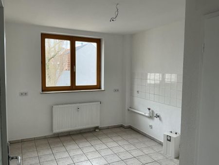 renovierte 3-Zimmer-Wohnung in Magdeburg / Buckau *frei ab sofort* - Photo 5