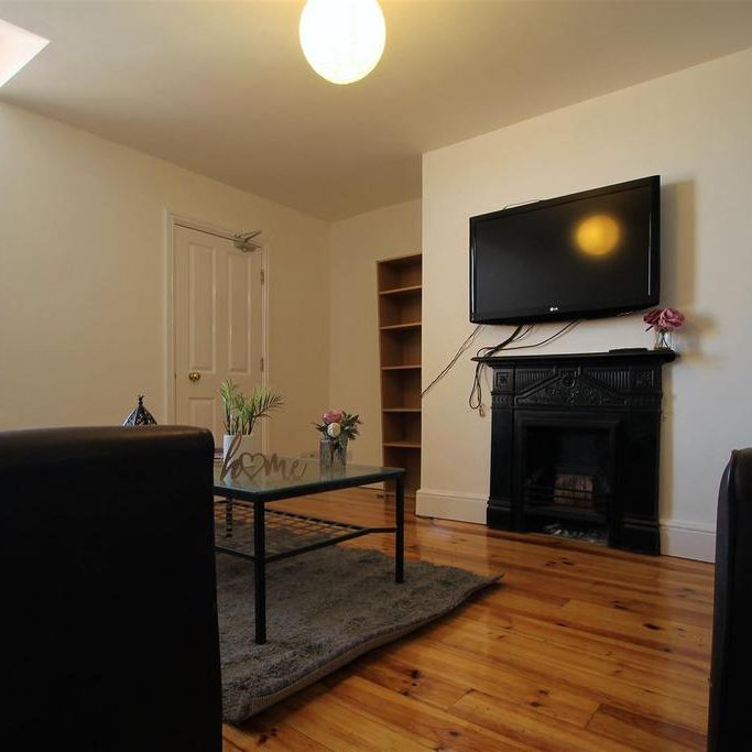 6 bedroom maisonette to rent - Photo 1