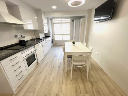 Carrer Poeta Artola, Valencia, Valencian Community 46021 - Photo 3