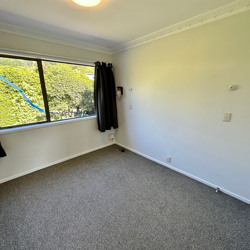 2 Bedroom Epsom - Photo 1