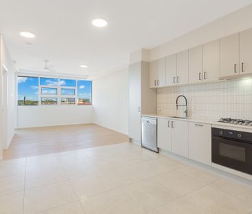 MODERN CENTRAL TWEED APARTMENT - Photo 3