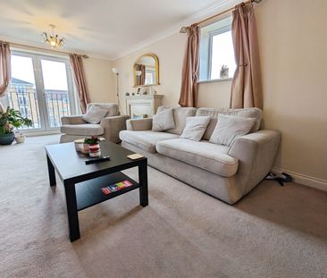 The Dell, Southampton, SO15 - Photo 1