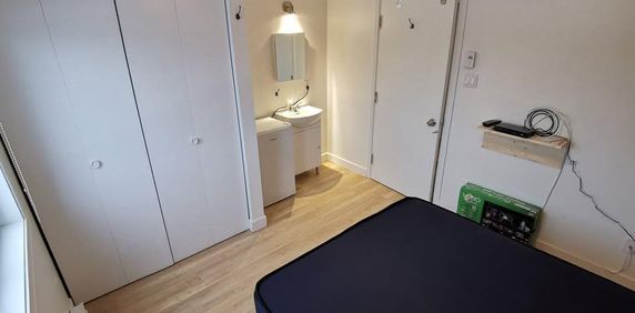 CHAMBRE À LOUER - Photo 2