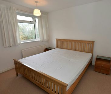 Terraced House to rent on - Photo 6