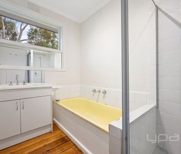 3 BEDROOM FAMILY HOME - Photo 6