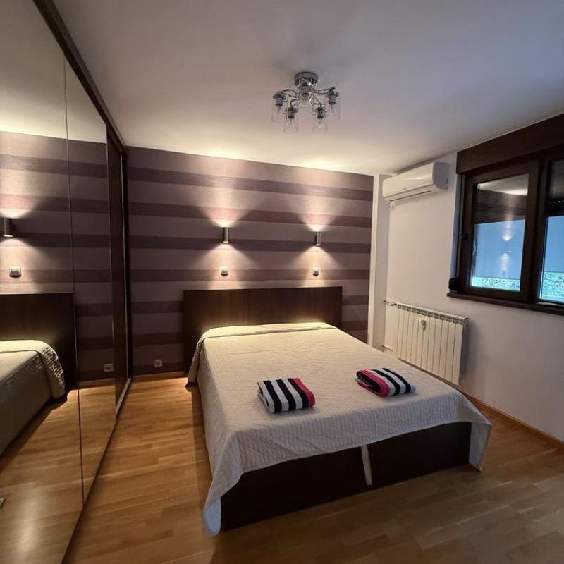 Apartament 3 camere decomandat | 68 mp | Zona Liceu Iorga | Parcare - Photo 1
