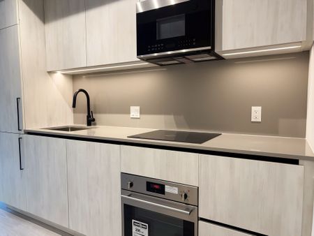 For Lease - 35 Parliament Street Unit# 424, Toronto, Ontario - Photo 4