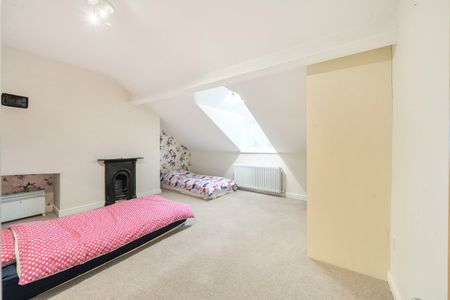 3 bedroom apartment to rent - Photo 5